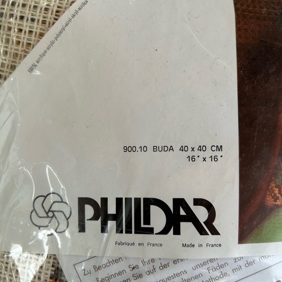 Vintage 70s Embroidered Throw Pillow Kit. - Picture 6 of 6